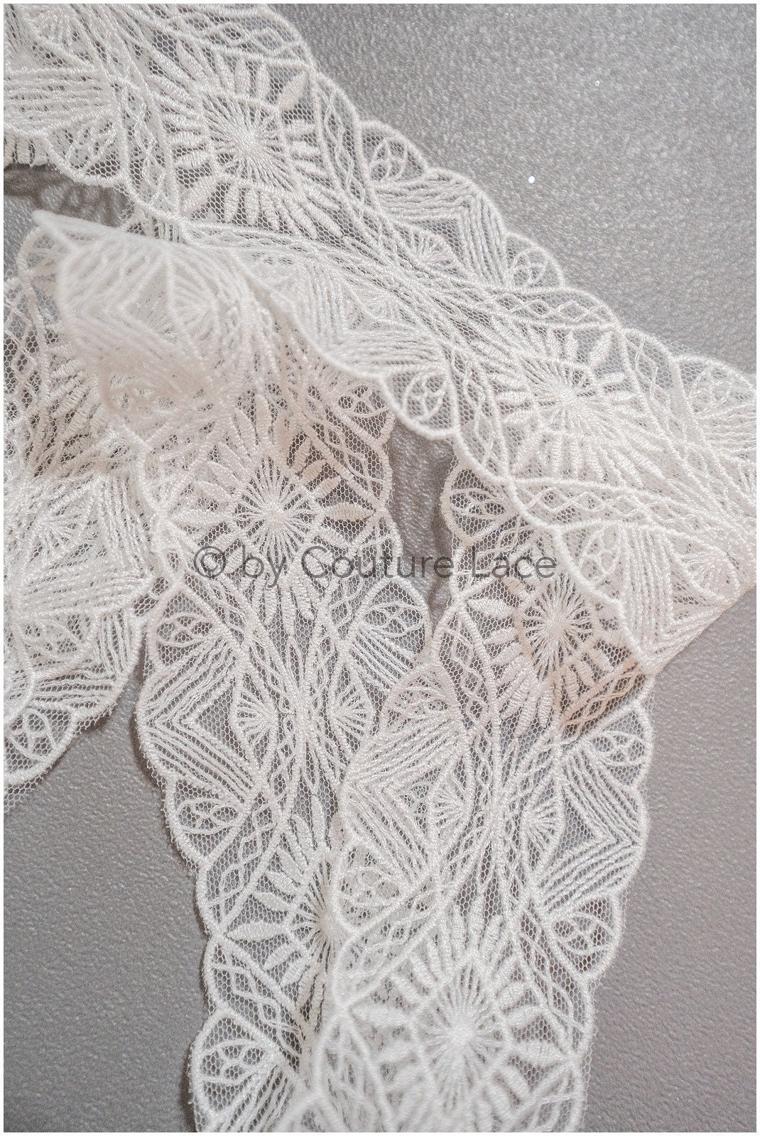 Braut Spitze Borte Off-White/ Spitzenborte für Hochzeitskleid/ Braut Spitzen Gürtel/ eleganter Braut Spitzenbesatz/ Braut Schleier// T20-085