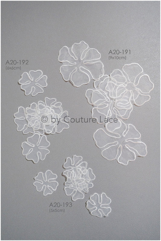 30 pièces. Fleurs de dentelle pour la couture/ applique de dentelle de fleur 3D/ applique de dentelle de robe de mariée/ dentelle de mariée// A20-192