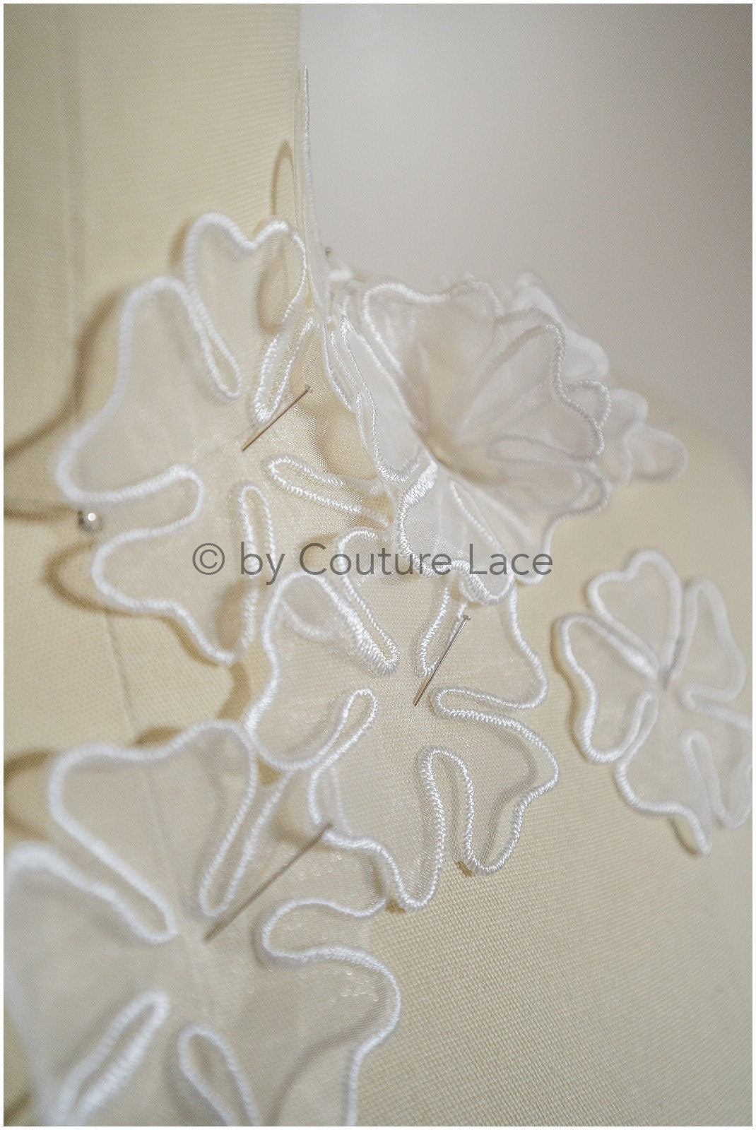30pcs. Lace flowers for sewing/ 3D flower lace applique/ wedding dress lace applique/ bridal lace// A20-192
