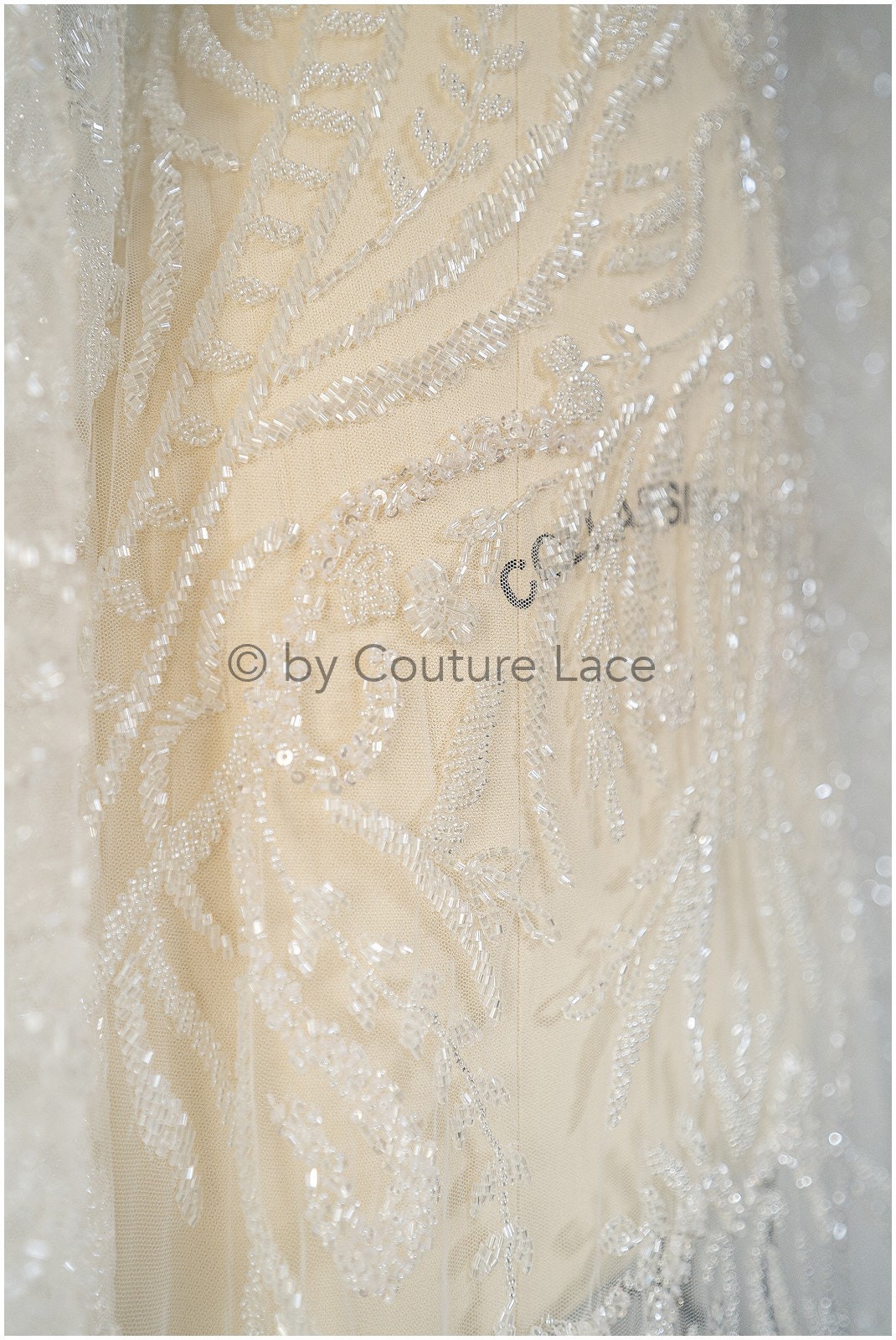 Perlen Brautspitze Off-White/ Braut Spitze Stoff/ schwere Perlen Hochzeitskleid Spitze/ Couture Spitze// L19-106