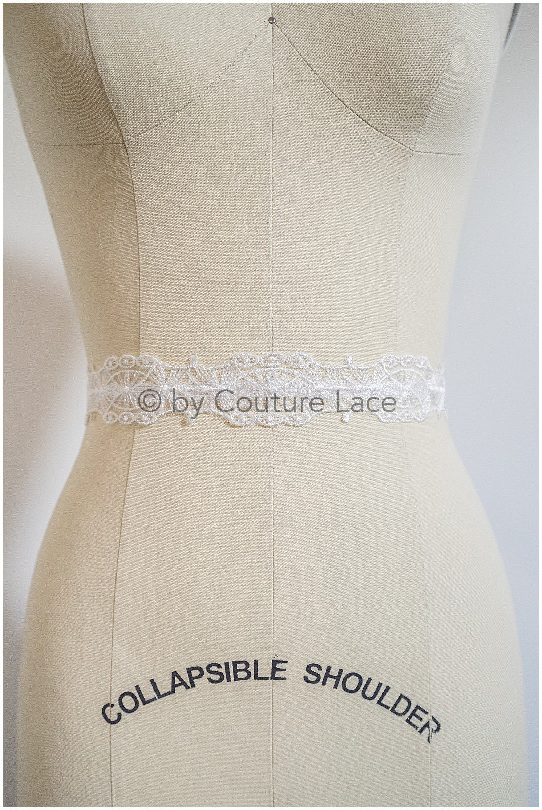 Boho lace trim off-white/ embroidered lace trim/ elegant lace veil lace/ bridal lace belt/ bridal lace trim// T20-086