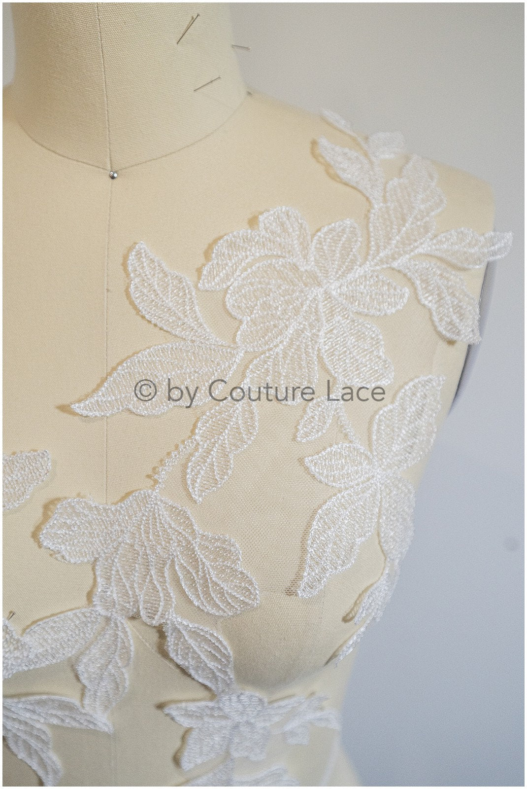Romantischer Blattaufnäher, Spitzenblumen Applikation, Spitzen Applikation, Hochzeitskleid Spitzen Applikation, Braut Blumen Applikation// A20-194