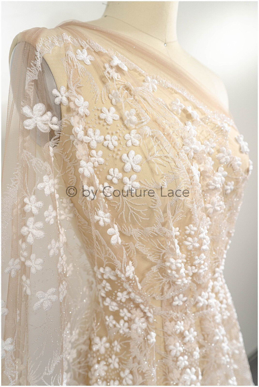 Glitter tulle fabric/ off-white glitter tulle/ floral glitter fabric/ shiny glitter lace/ Pronovias glitter lace// R-029