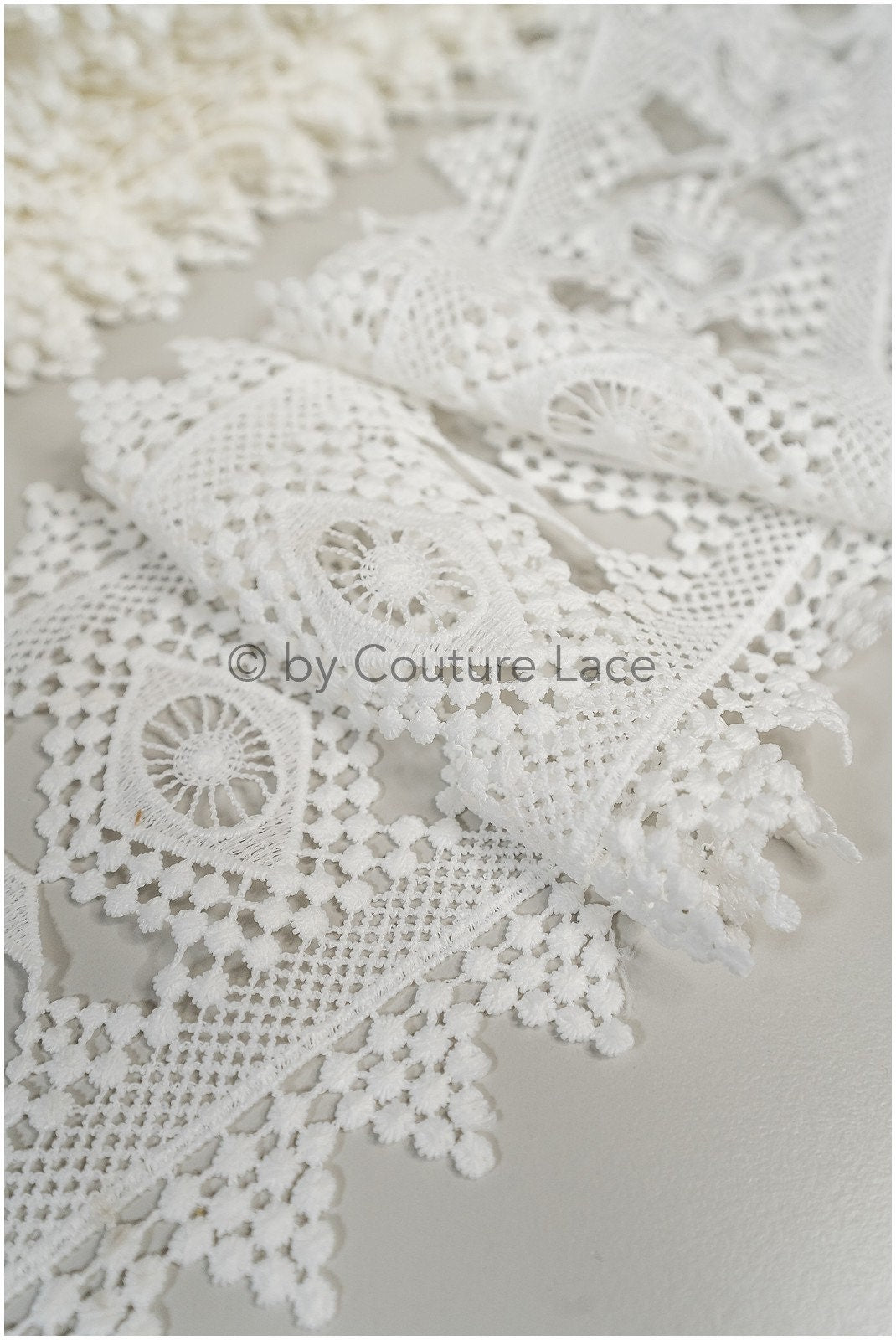 Boho lace trim off-white/ Guipure lace trim/ romantic boho lace/ bridal lace/ T20-107