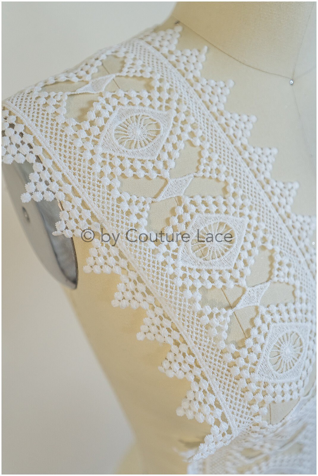 Boho lace trim off-white/ Guipure lace trim/ romantic boho lace/ bridal lace/ T20-107