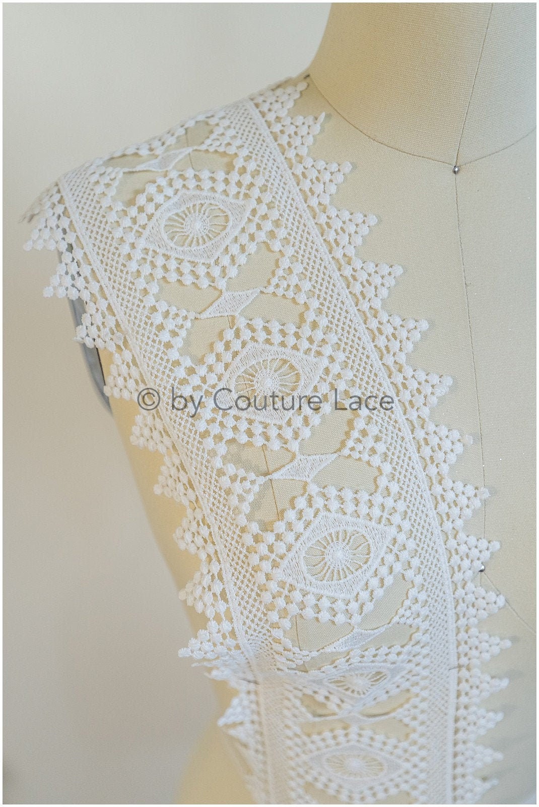 Boho lace trim off-white/ Guipure lace trim/ romantic boho lace/ bridal lace/ T20-107