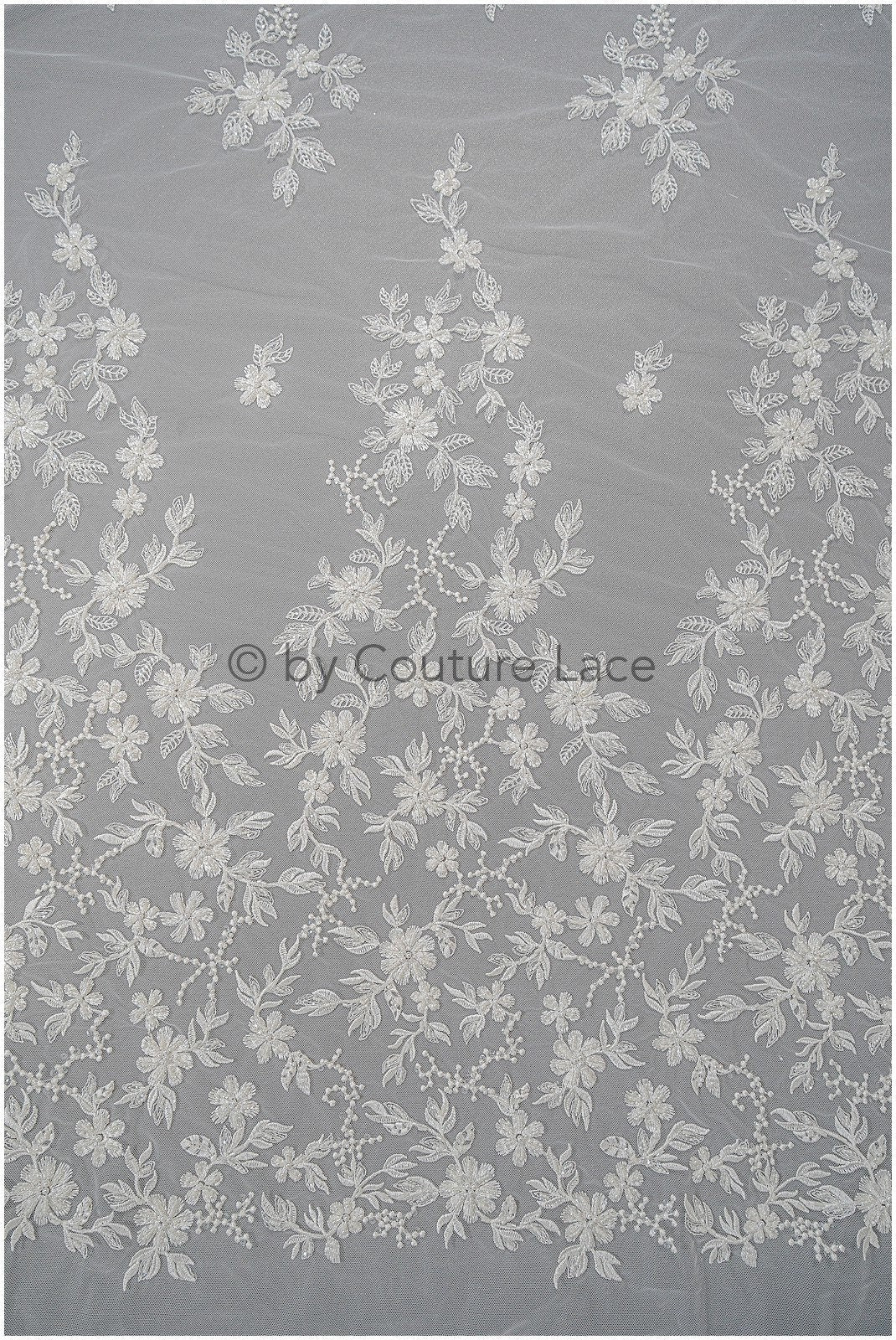 Blumen Brautspitze mit Perlen/ schwere Hochzeitsspitze Off-White/ romantischer Blumen Spitzenstoff// L20-014N