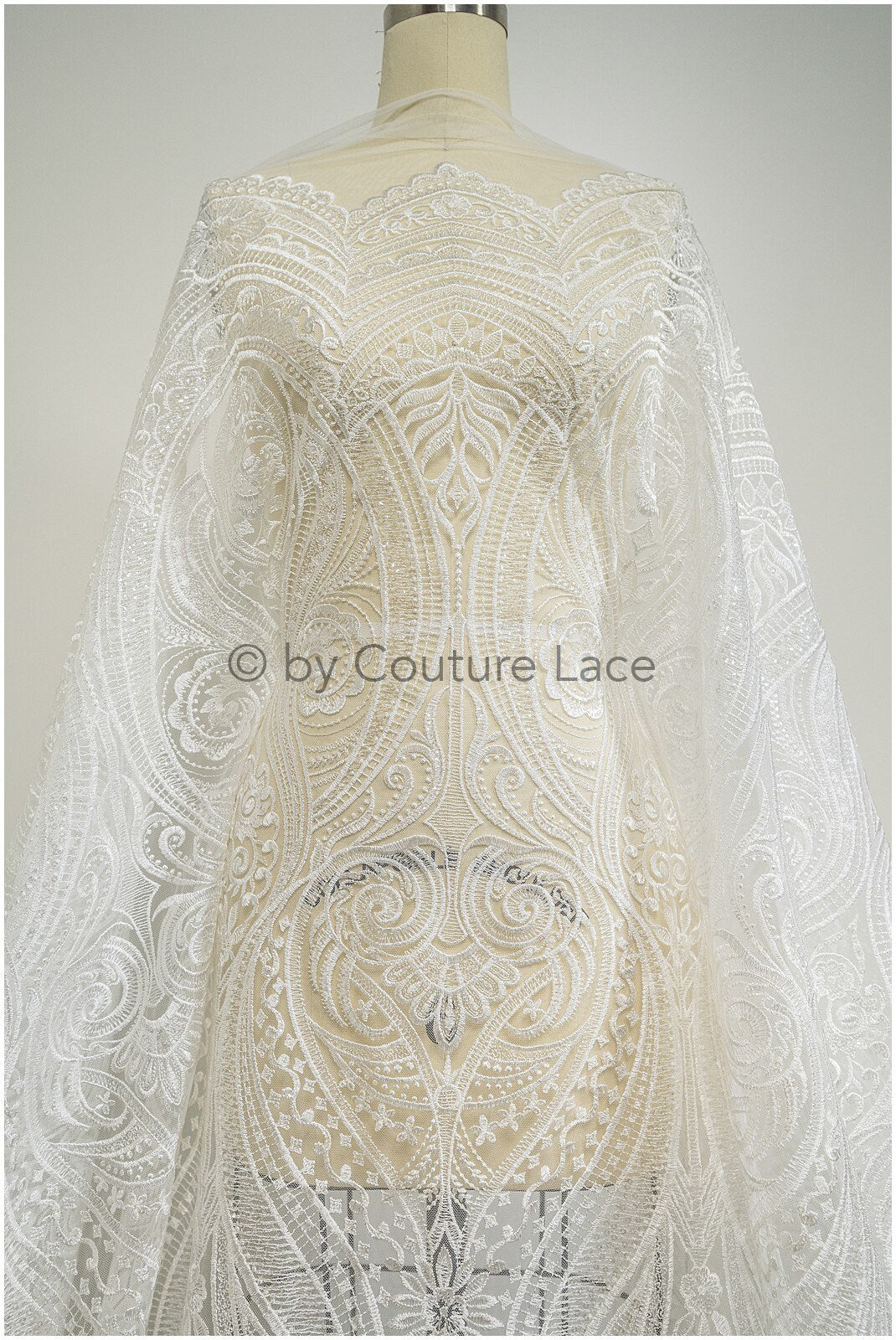 Braut Spitzenstoff Off-White/ orientalischer Braut Spitzenstoff/ weicher Boho Spitzenstoff/ Hochzeitskleid Spitze// L20-341