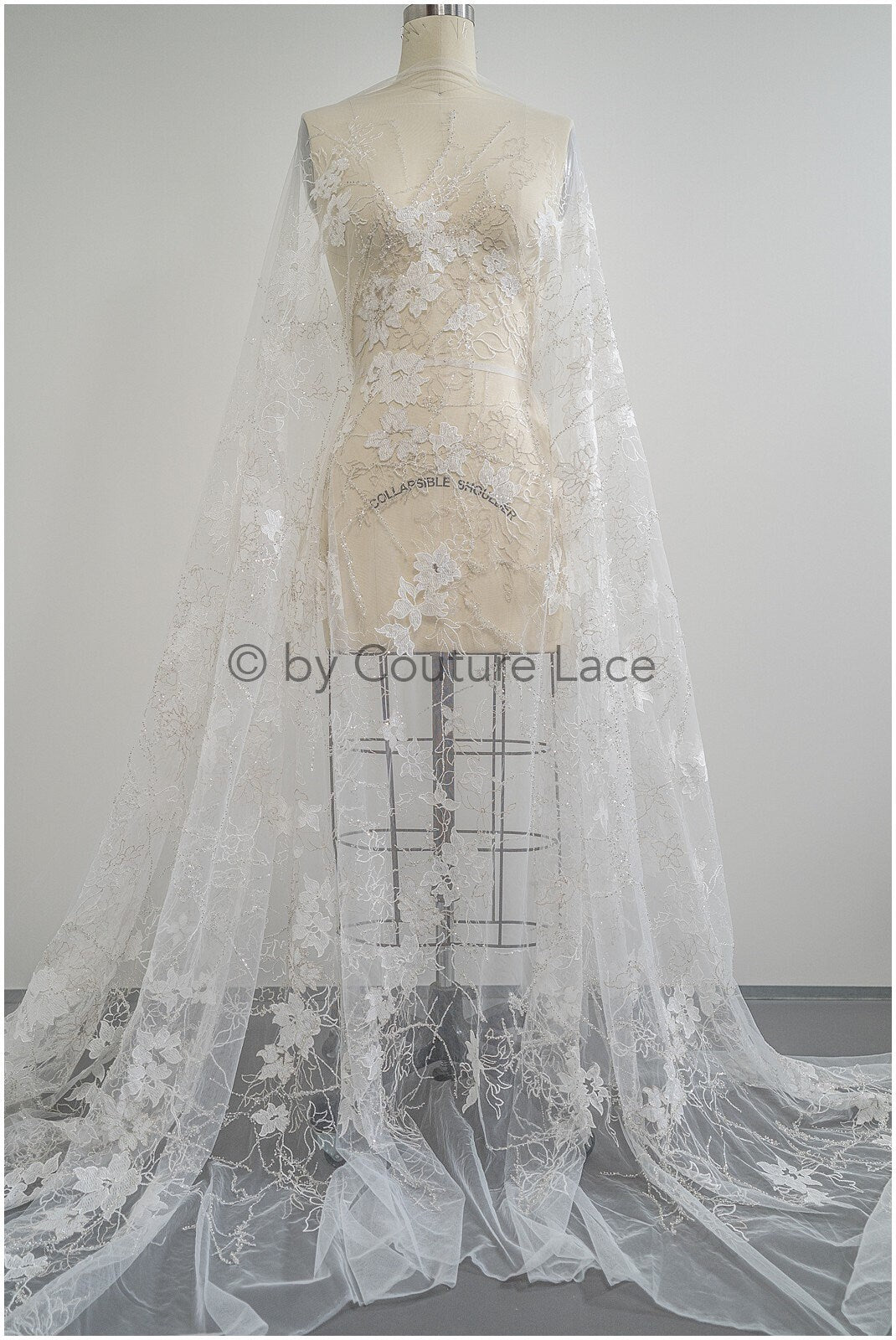 Perlen Spitzenstoff Off-White Silber/ Hochzeitsspitze/ romantischer Blumen Spitzenstoff mit Perlen/ Braut Spitzenstoff// L20-360