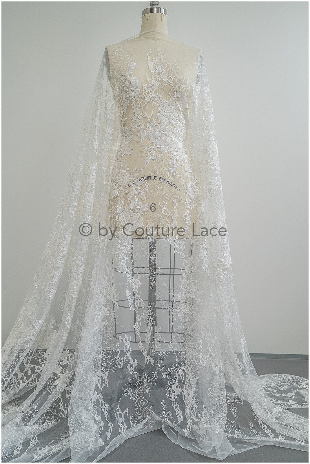 Rosenblüten Spitzenstoff Off-White/ Blumen Spitzenstoff/ Braut Spitzenstoff/ Spitzenstoff// L20-363