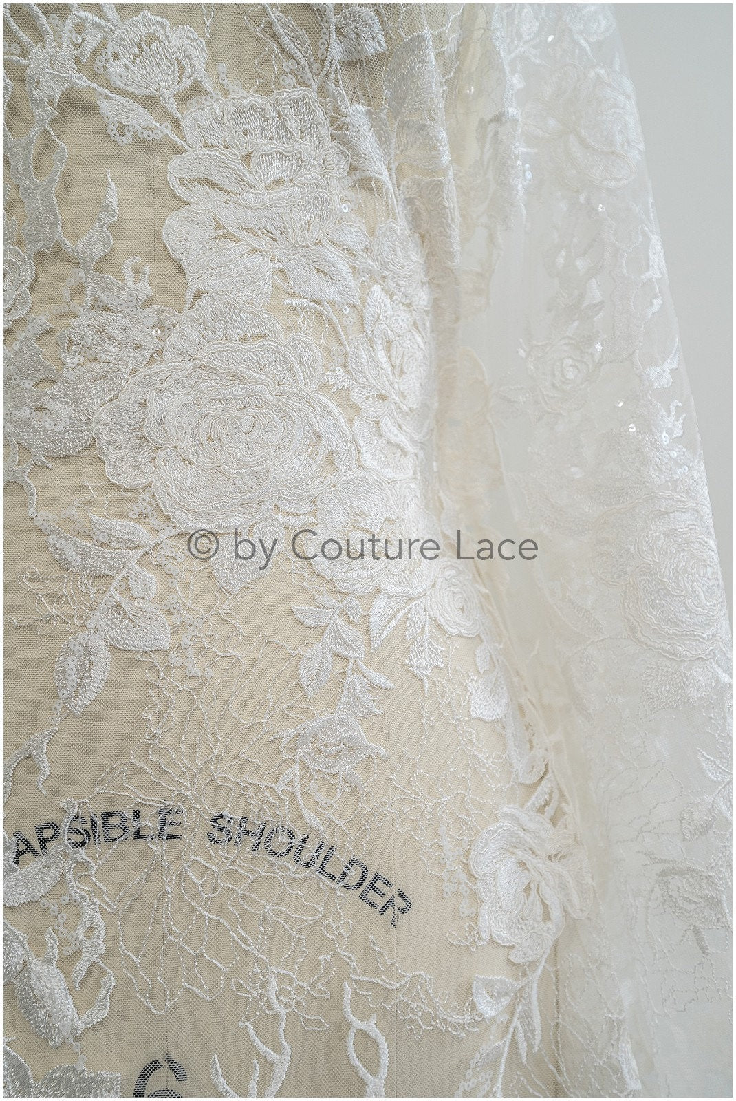 Rosenblüten Spitzenstoff Off-White/ Blumen Spitzenstoff/ Braut Spitzenstoff/ Spitzenstoff// L20-363