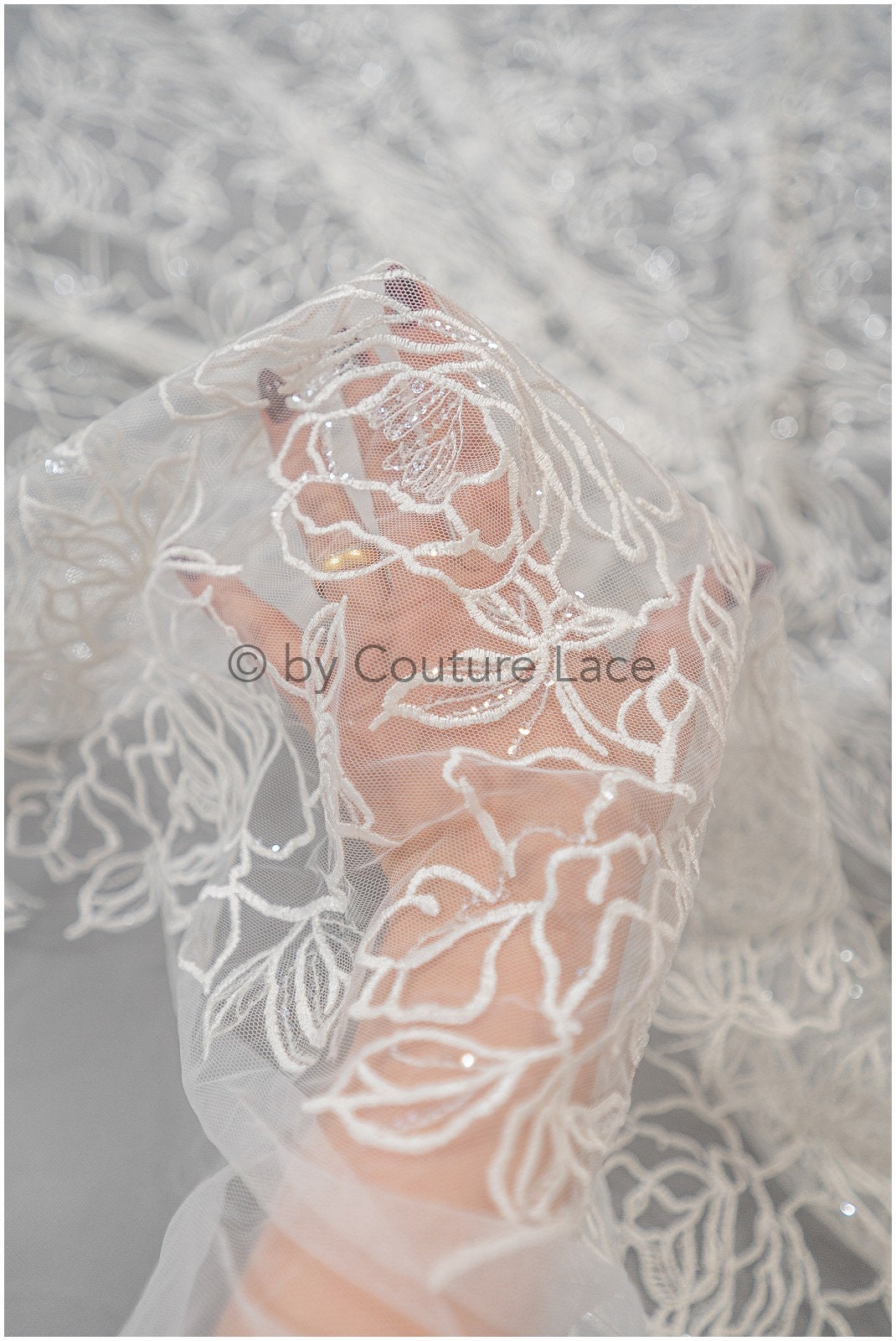 Blumen Spitzenstoff Off-White/ Blumen Spitzenstoff/ Braut Spitzenstoff/ Spitzenstoff mit Blumen// L20-359