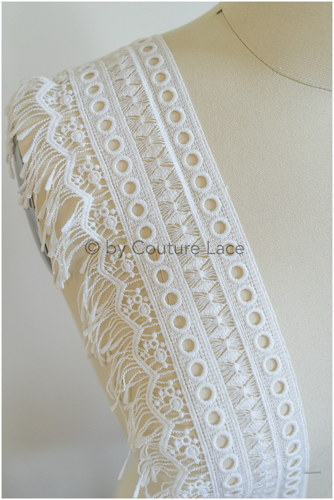 Fringed lace trim with boho pattern/ Off-white boho lace trim/ Guipure lace trim// T20-103