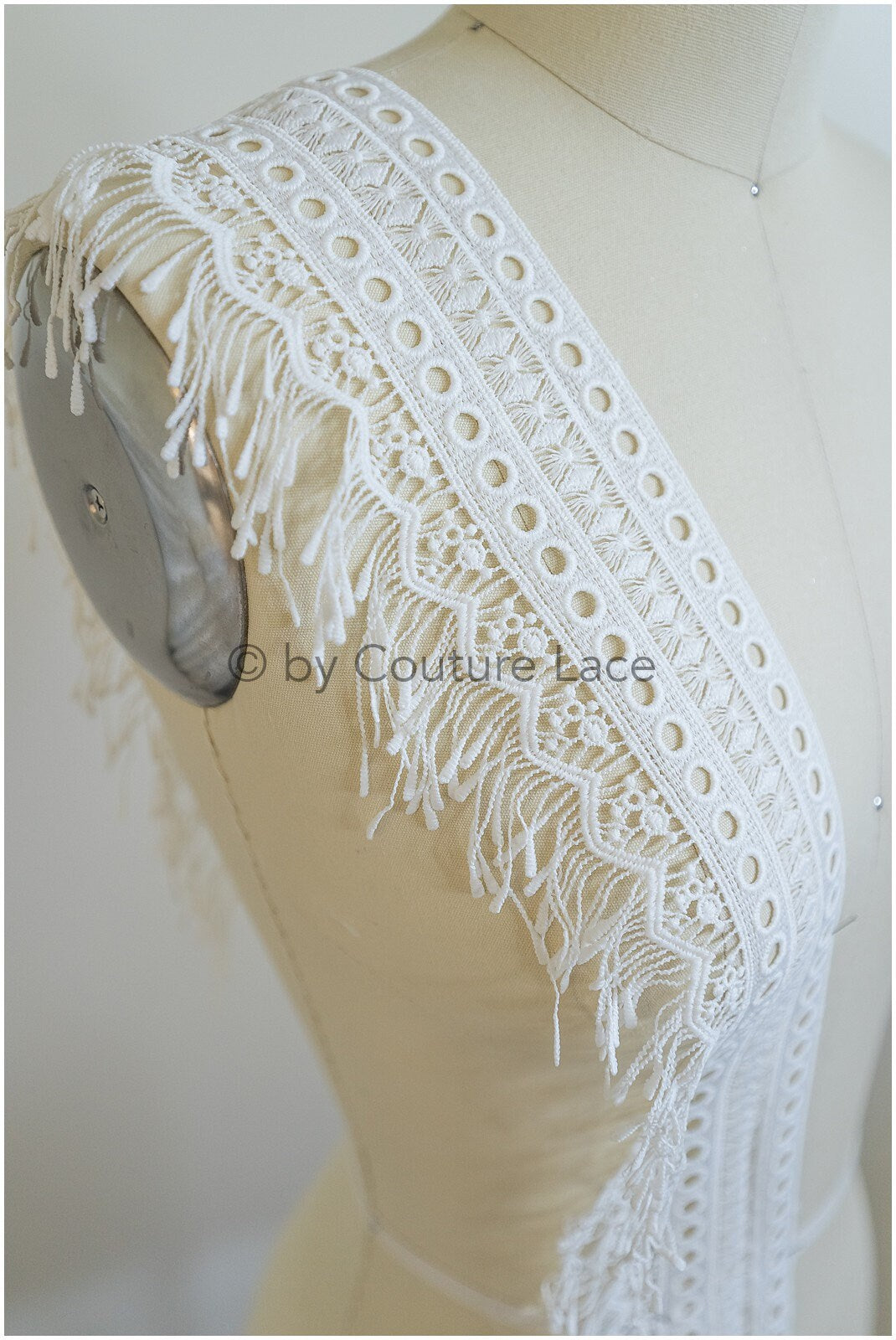 Fringed lace trim with boho pattern/ Off-white boho lace trim/ Guipure lace trim// T20-103
