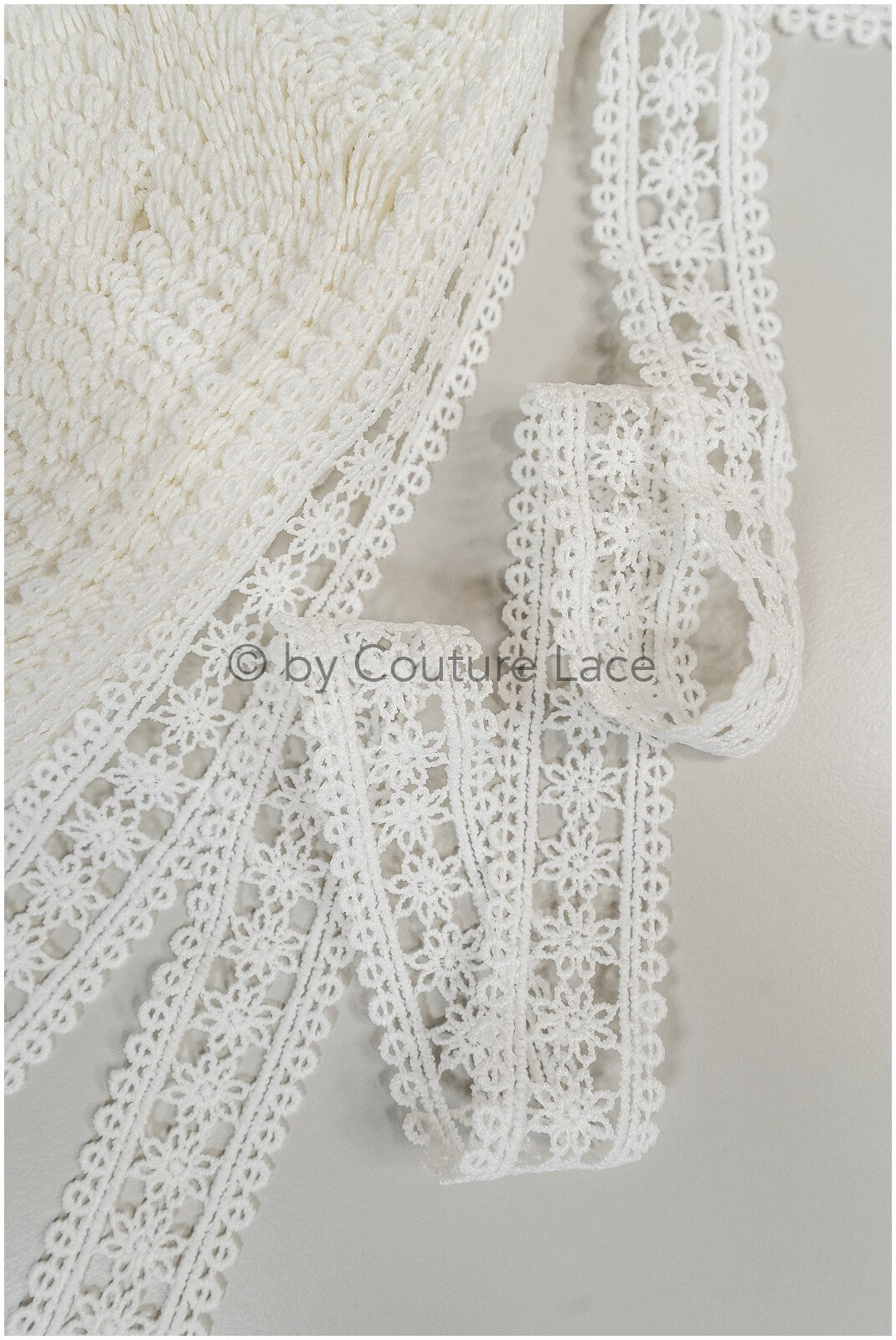 5 yds boho lace trim off-white/ floral guipure lace trim/ crocheted bridal lace trim// T20-109