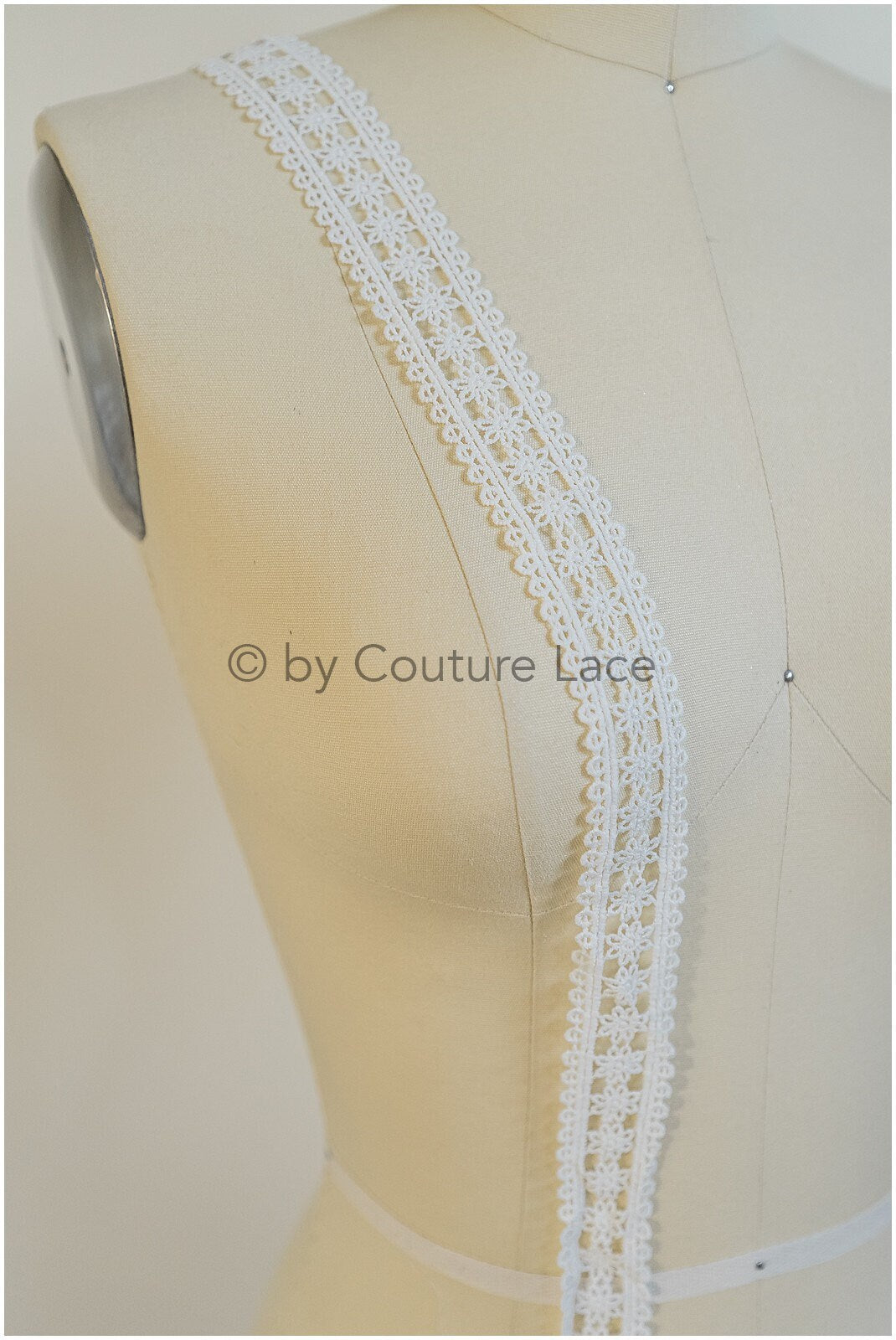 5 yds boho lace trim off-white/ floral guipure lace trim/ crocheted bridal lace trim// T20-109