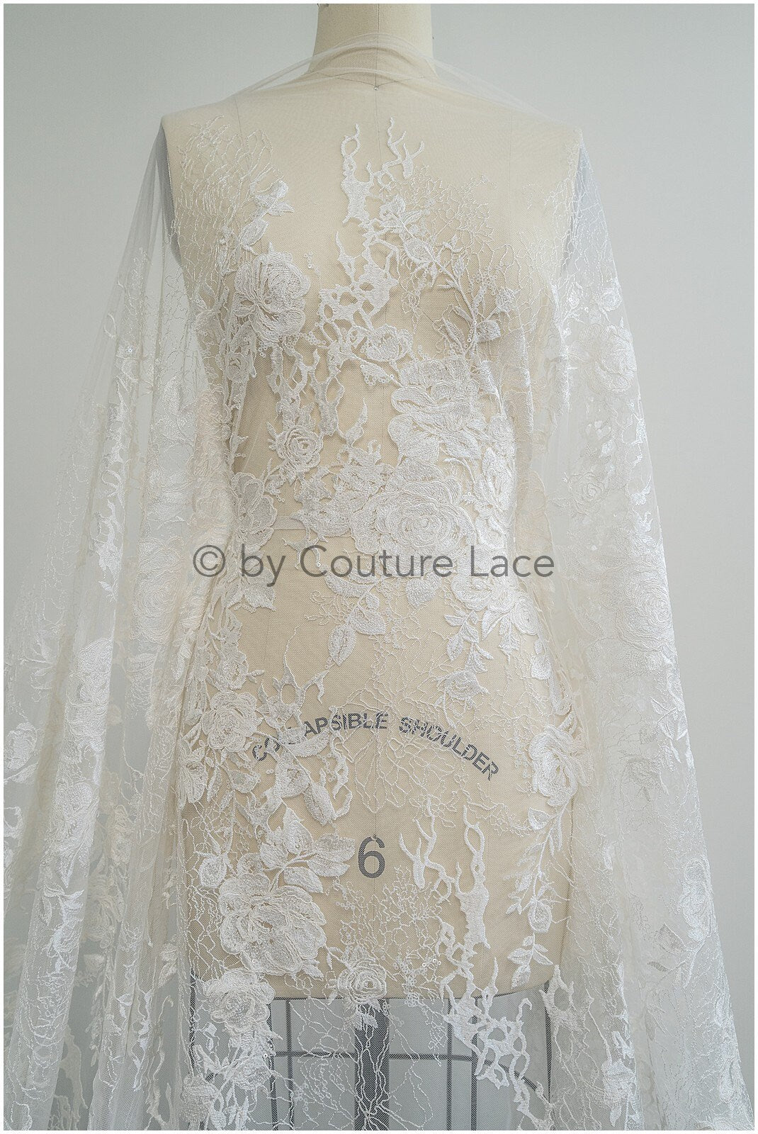 Rosenblüten Spitzenstoff Off-White/ Blumen Spitzenstoff/ Braut Spitzenstoff/ Spitzenstoff// L20-363