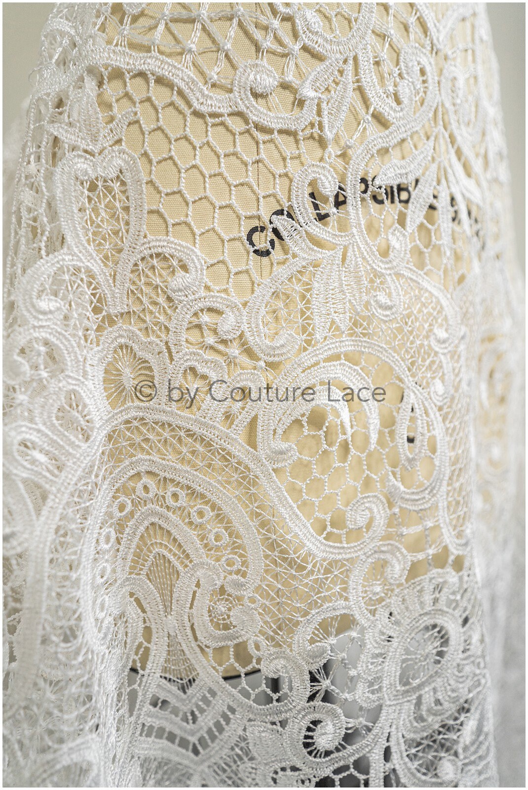 Guipure Spitzenstoff Off-White/ Brautkleid Stoff/ Stickerei Häkelspitze/ Boho Spitzenstoff/ Boho Brautspitze// L17-058