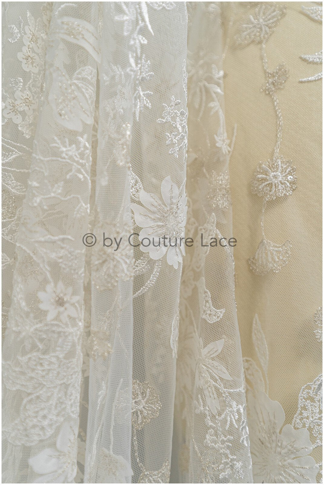 3D Blumen Spitzenstoff Off-White Silber/ Braut Spitzenstoff/ romantischer Blumen Spitzenstoff/ Hochzeit Spitzenstoff// L20-368