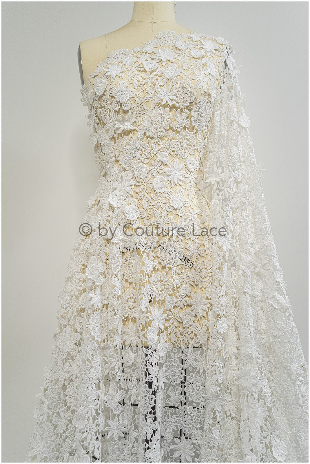 3D Spitzenstoff Off-White/ Guipure Spitzenstoff mit 3D Blüten/ gehäkelter Braut Spitzenstoff mit Blumen/ Boho Spitzenstoff mit 3D Blüten// L20-199B