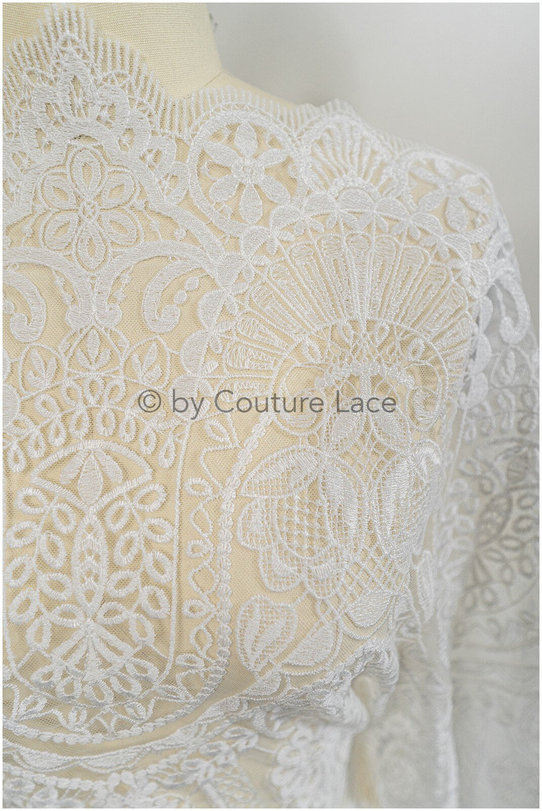 Boho lace fabric off-white/ Boho bridal lace/ Wedding dress lace/ Bridal lace fabric/ Vintage bridal lace// L20-396