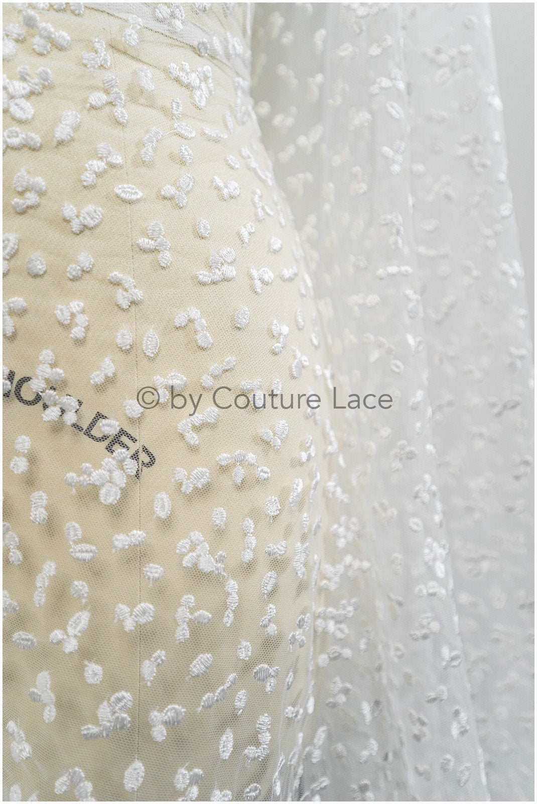 Braut Spitze Stoff mit Polka Dot/ Braut Spitze Off-White/ Braut Dot Spitze/ Brautspitze mit Punkten// L20-397