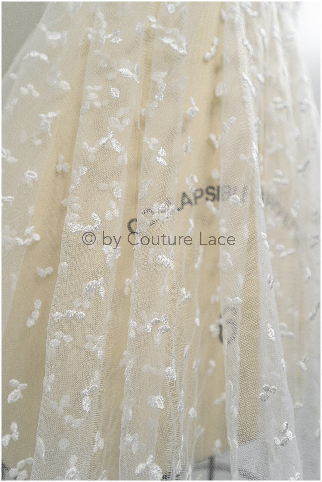 Braut Spitze Stoff mit Polka Dot/ Reis Maserung Spitze/ Brautspitze Off-White/ Braut Spitze mit Punkten// L20-398