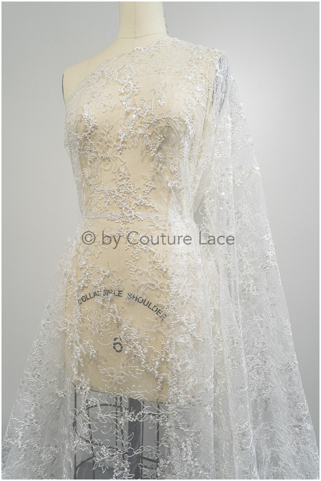 Blumen Spitzenstoff mit Pailletten, Braut spitzenstoff mit kleinen Blumen, Brautblumen spitze, floraler Spitzenstoff für Hochzeitskleid// L20-400