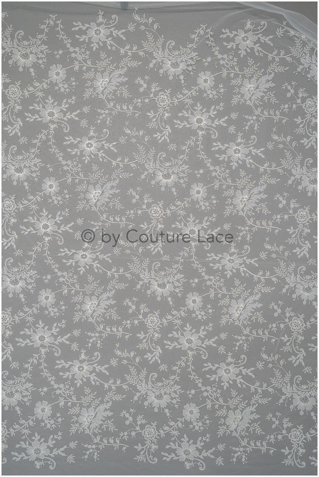 3D Blumen Spitzenstoff Off-White/ Braut Spitzenstoff/ romantischer Spitzenstoff mit 3D Blumen/ Hochzeit Spitzenstoff// L20-372