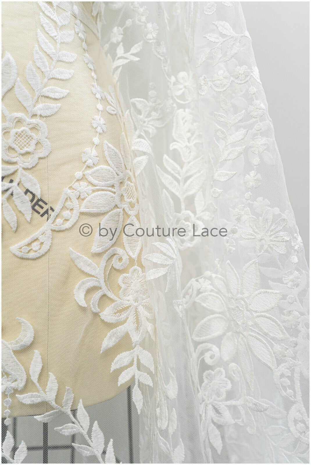 Boho lace fabric off-white/ cotton bridal lace/ vintage bridal lace// L20-403