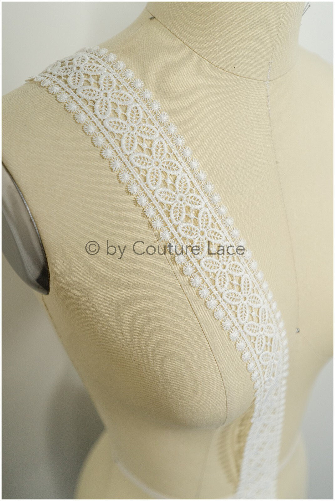 Boho lace trim off-white/ bridal lace trim/ lace veil trim/ bridal lace trim// T21-136