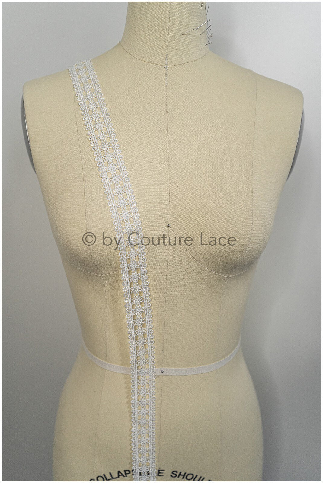 4yds crochet lace with floral pattern/ floral lace trim off-white/ bridal lace// T21-134