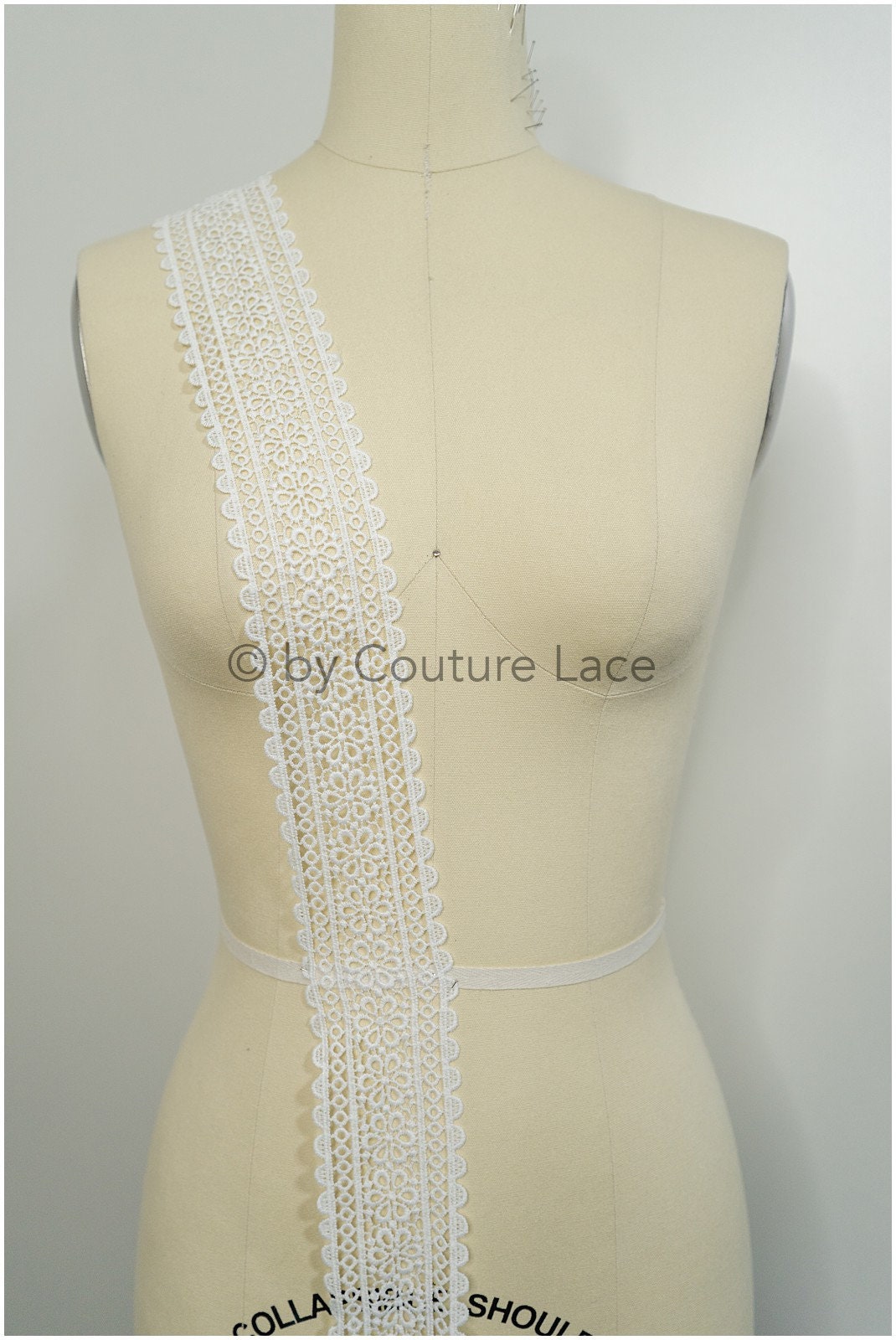 Crochet lace trim off-white/ floral guipure lace trim/ bridal veil lace trim// T21-135