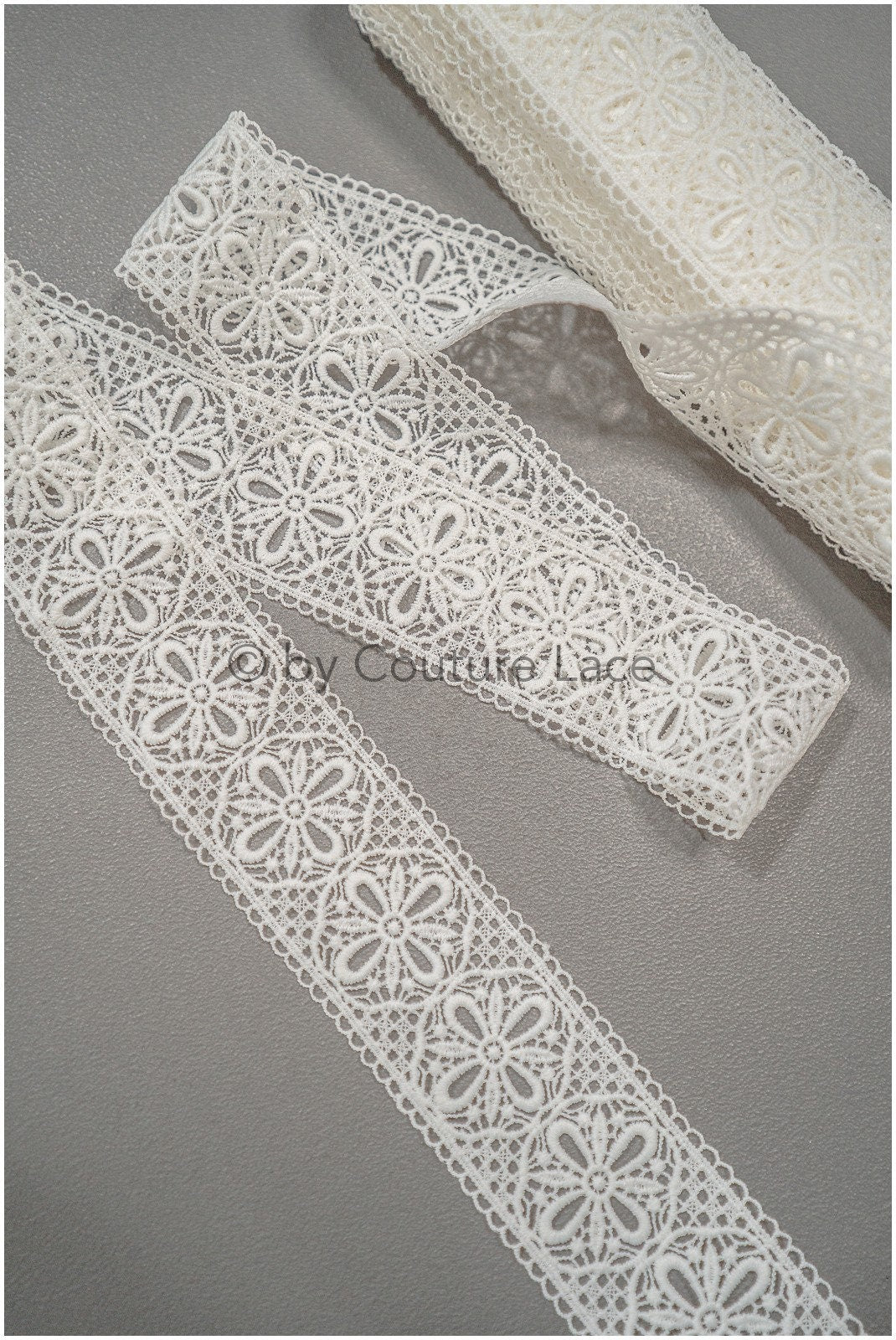 Beautiful crochet lace trim/ Off-white guipure lace trim/ Bridal lace trim/ Guipure lace// T21-131