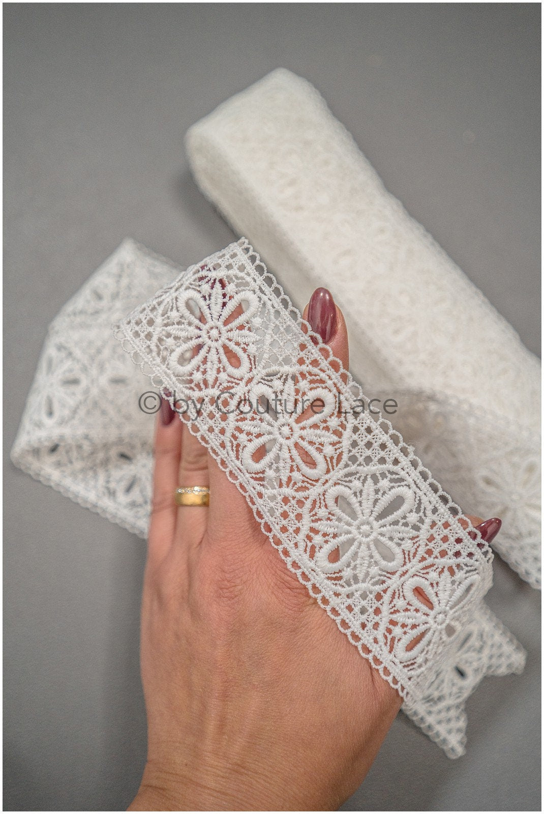 Beautiful crochet lace trim/ Off-white guipure lace trim/ Bridal lace trim/ Guipure lace// T21-131