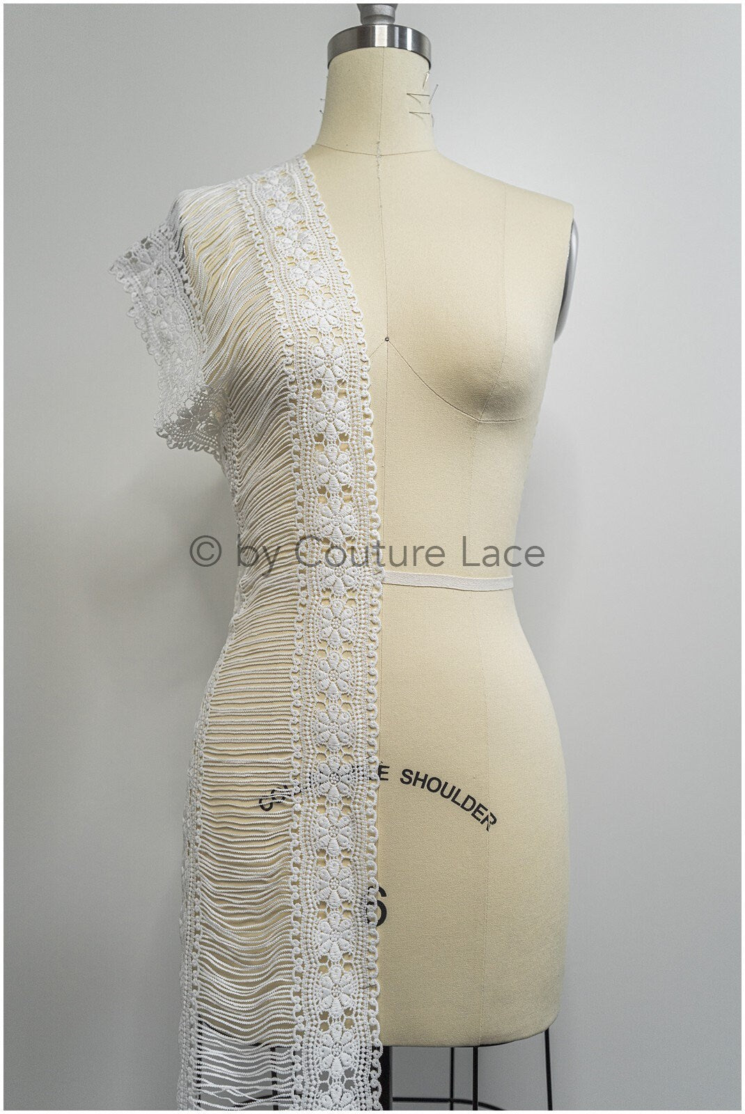 Guipure lace trim/ Off-white lace trim with fringes/ Bridal crocheted lace trim// T21-141