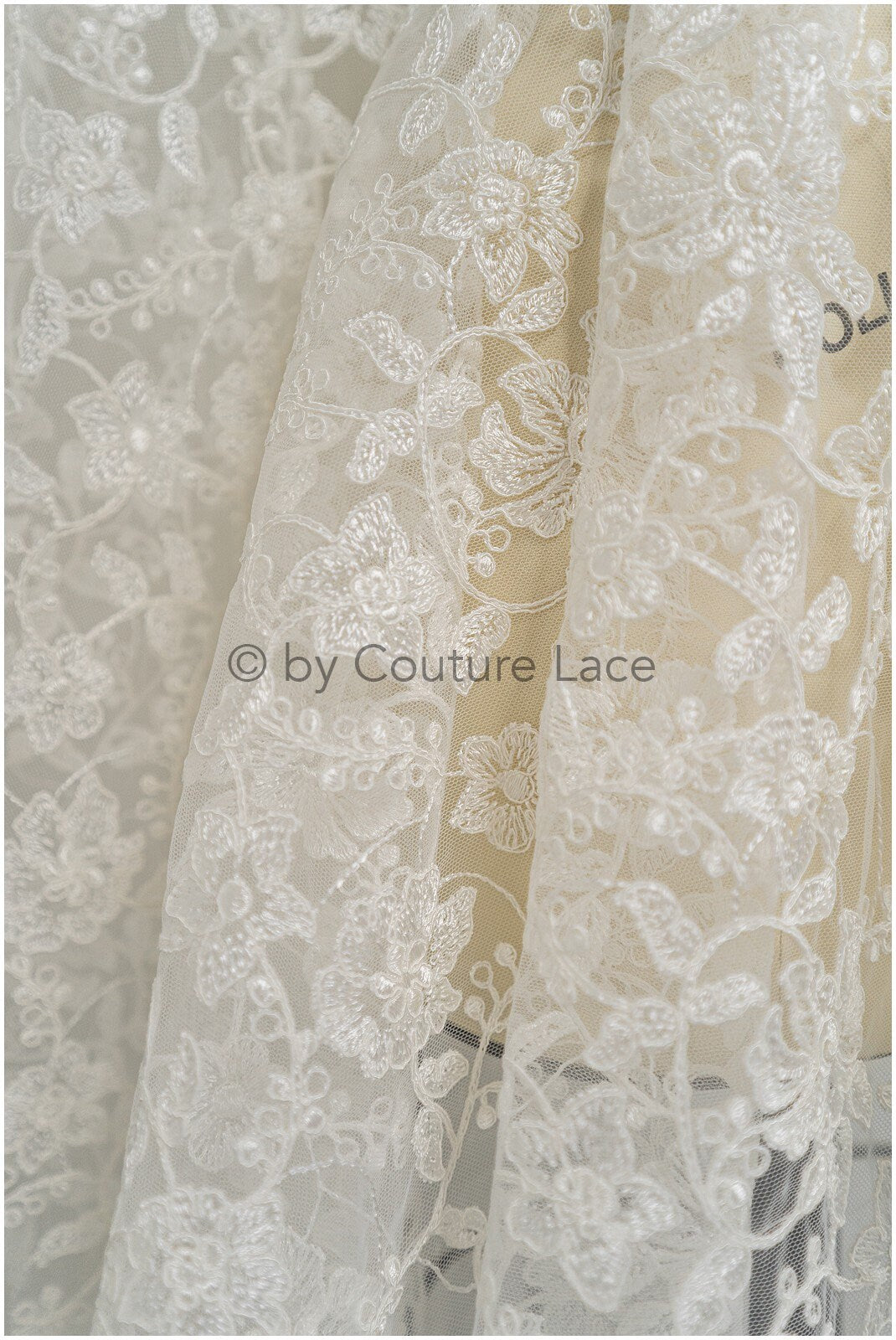 Romantischer Braut Spitzenstoff/ Off-White Spitzenstoff/ Braut Blumenspitze// L20-070