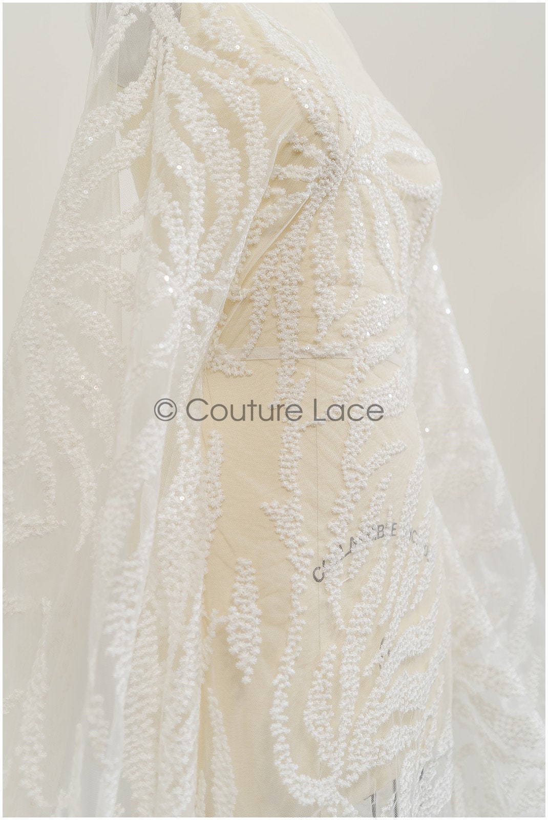Braut Spitzenstoff Off-White/ Blatt Spitzenstoff/ Braut Blumenspitze mit Pailletten/ Schneeflocken Spitzenstoff// L21-346CS