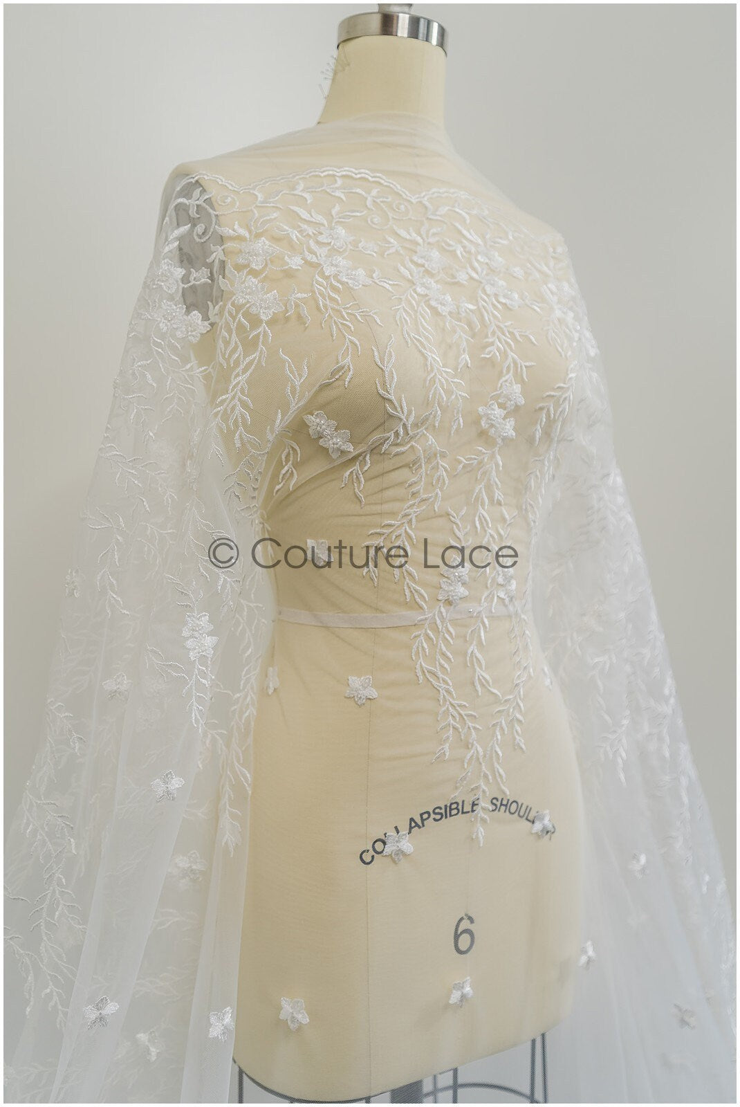 Perlen Brautspitzenstoff Off-White/ Spitzenstoff mit Perlen/ Braut Spitze/ floraler Spitzenstoff// L21-408