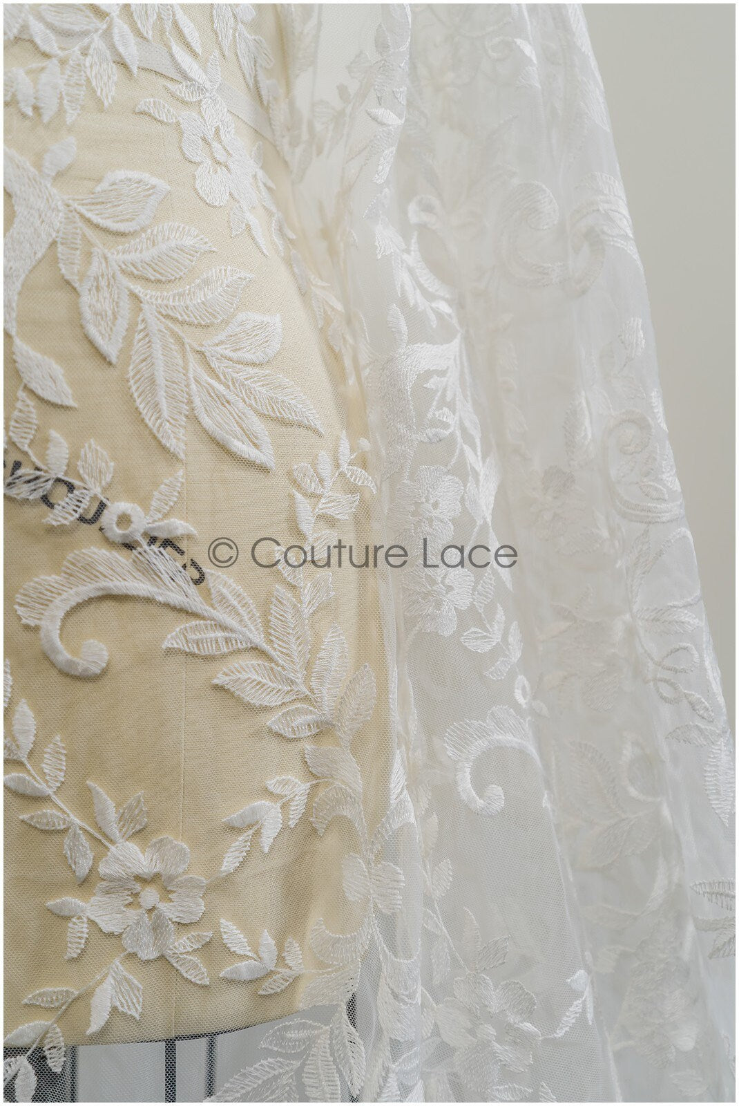 Braut Spitzenstoff Off-White/ Blatt Spitzenstoff/ Blumen Spitze/ Boho Spitzenstoff/ Boho Braut Spitzenstoff// L21-409