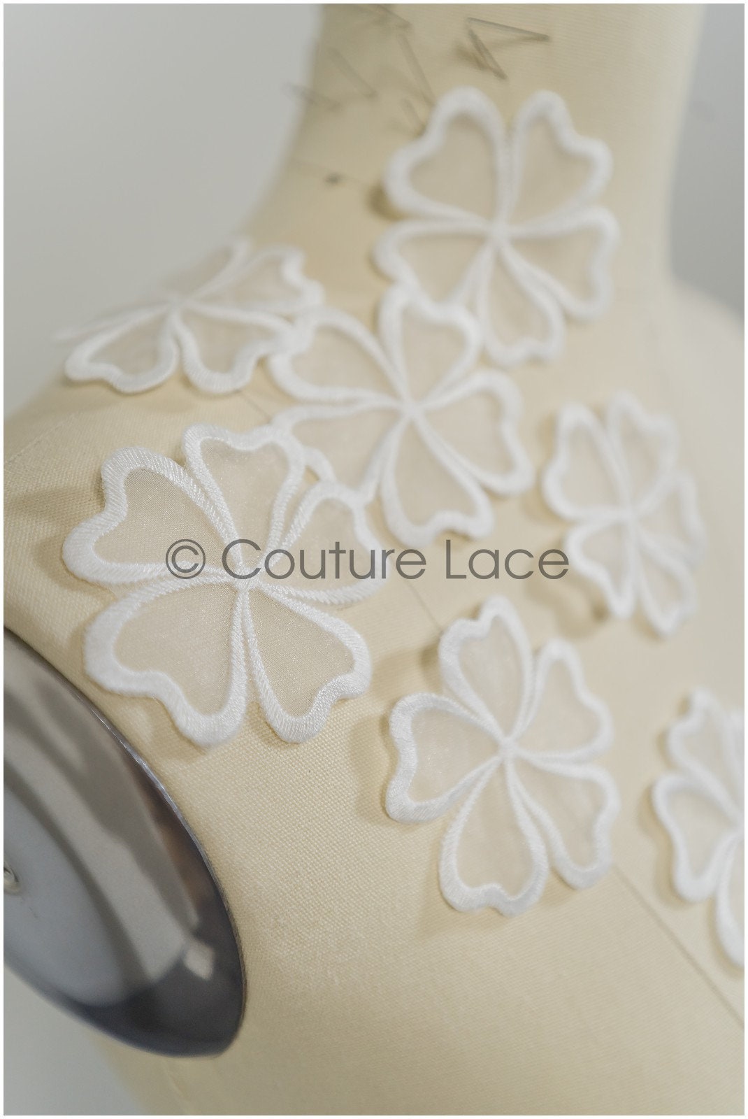 10pcs. 3D lace flowers for sewing on/ 3D flower lace applique/ wedding dress applique/ bridal lace// A21-061C