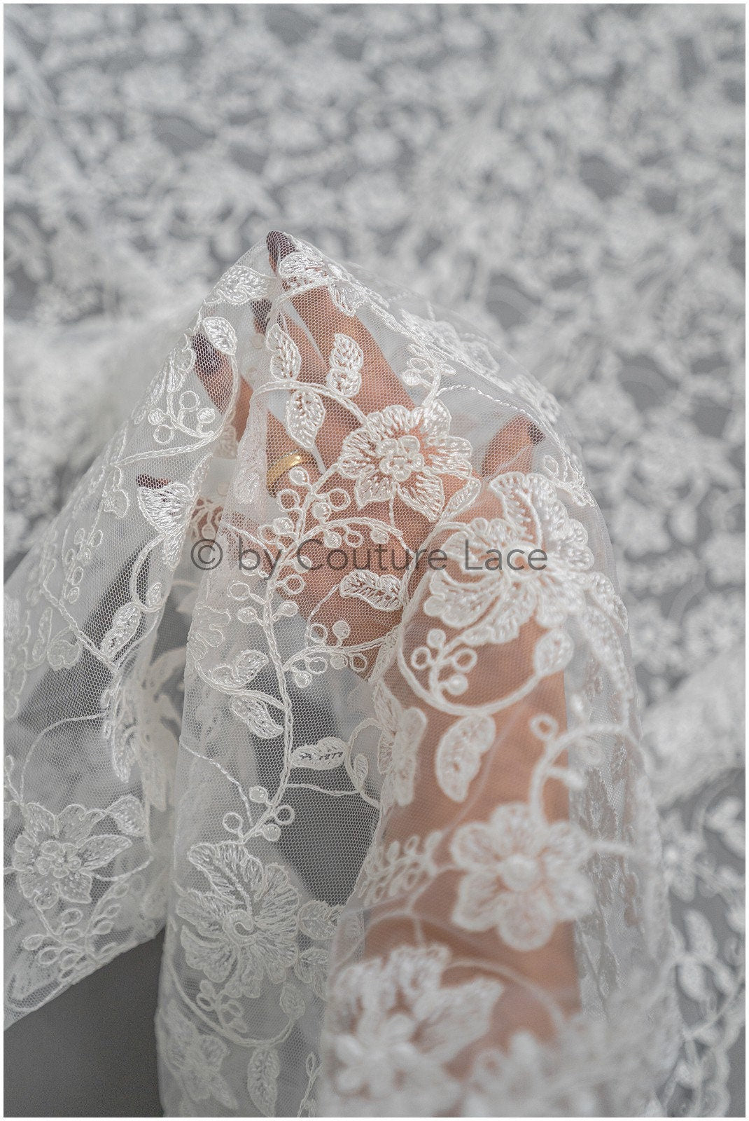Romantischer Braut Spitzenstoff/ Off-White Spitzenstoff/ Braut Blumenspitze// L20-070