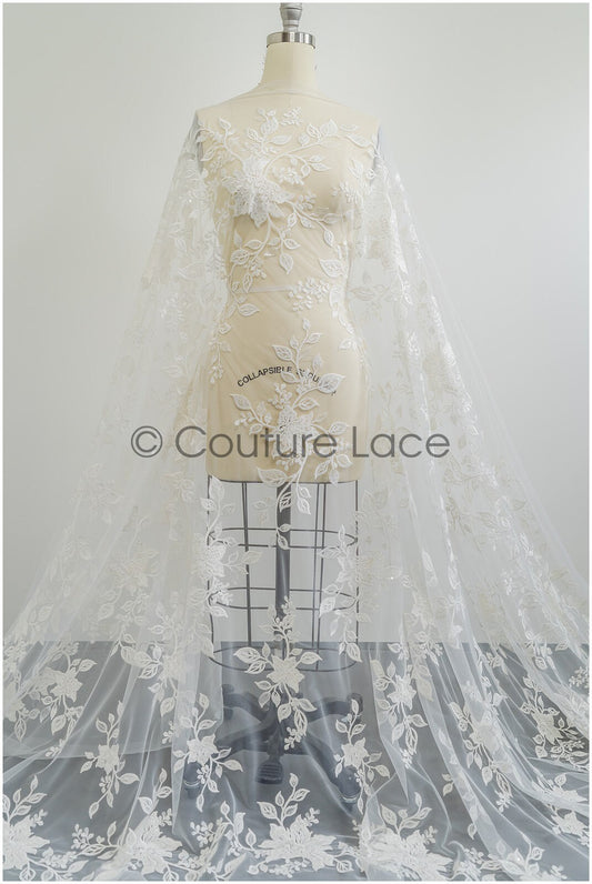 Romantischer floraler Spitzenstoff Off-White/ Braut Spitzenstoff/ florale Spitzenstickerei/ Blumenspitze mit Pailletten// L21-016NB