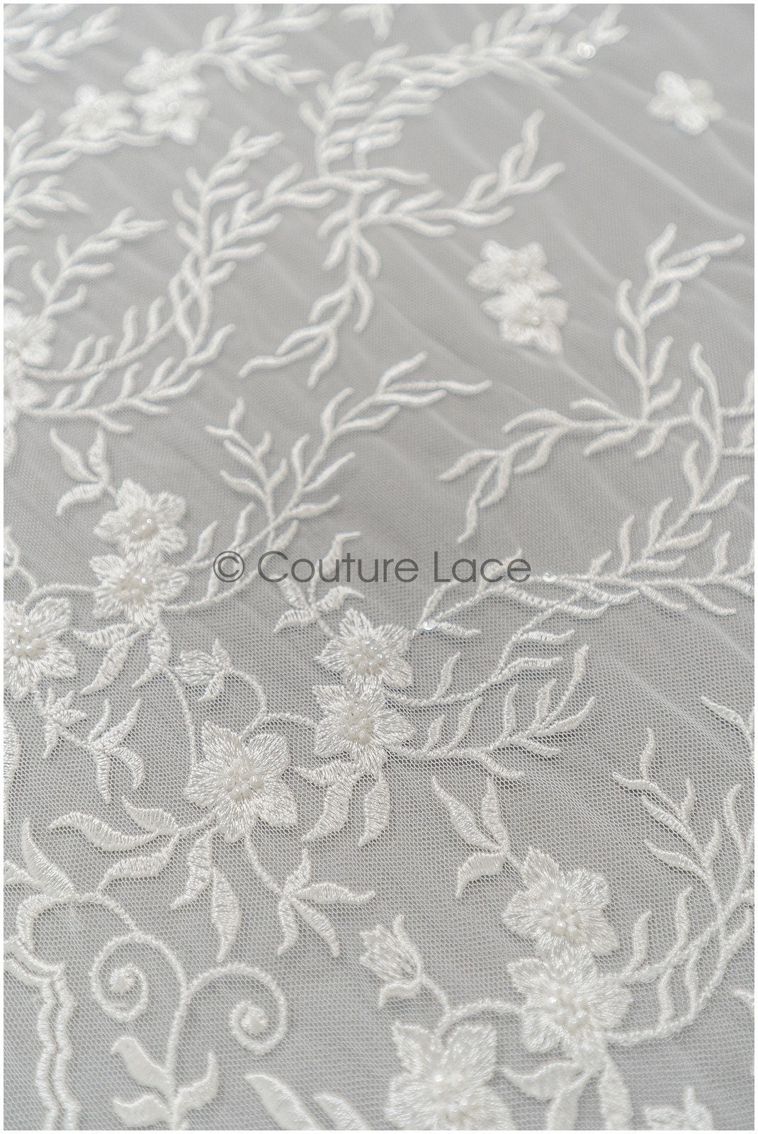 Perlen Brautspitzenstoff Off-White/ Spitzenstoff mit Perlen/ Braut Spitze/ floraler Spitzenstoff// L21-408