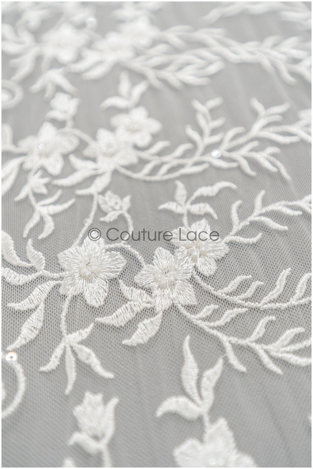 Perlen Brautspitzenstoff Off-White/ Spitzenstoff mit Perlen/ Braut Spitze/ floraler Spitzenstoff// L21-408