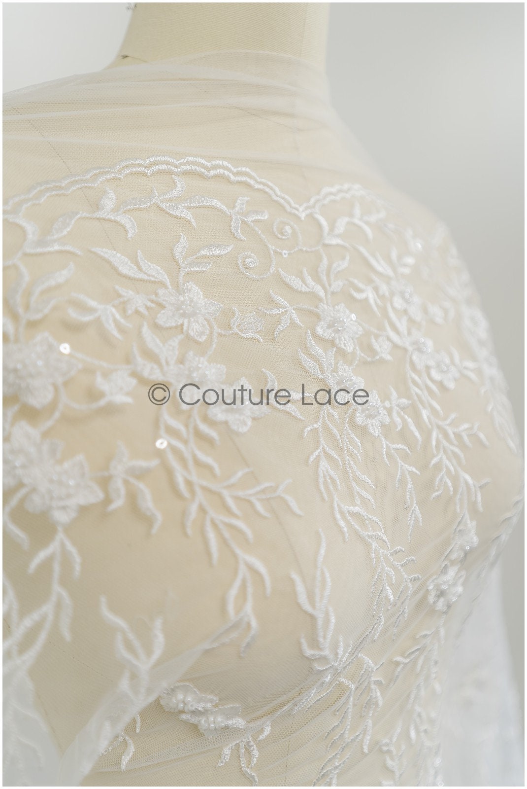 Perlen Brautspitzenstoff Off-White/ Spitzenstoff mit Perlen/ Braut Spitze/ floraler Spitzenstoff// L21-408