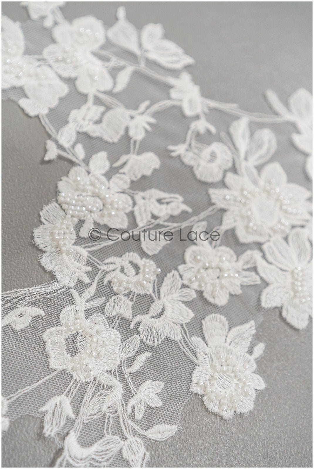 Perlen Spitzen Blumen Aufnäher, Blumen Applikation, SpitzenBlume Applikation, Hochzeitskleid Spitzen Applikation, Braut Blumen Aufnäher// A21-235