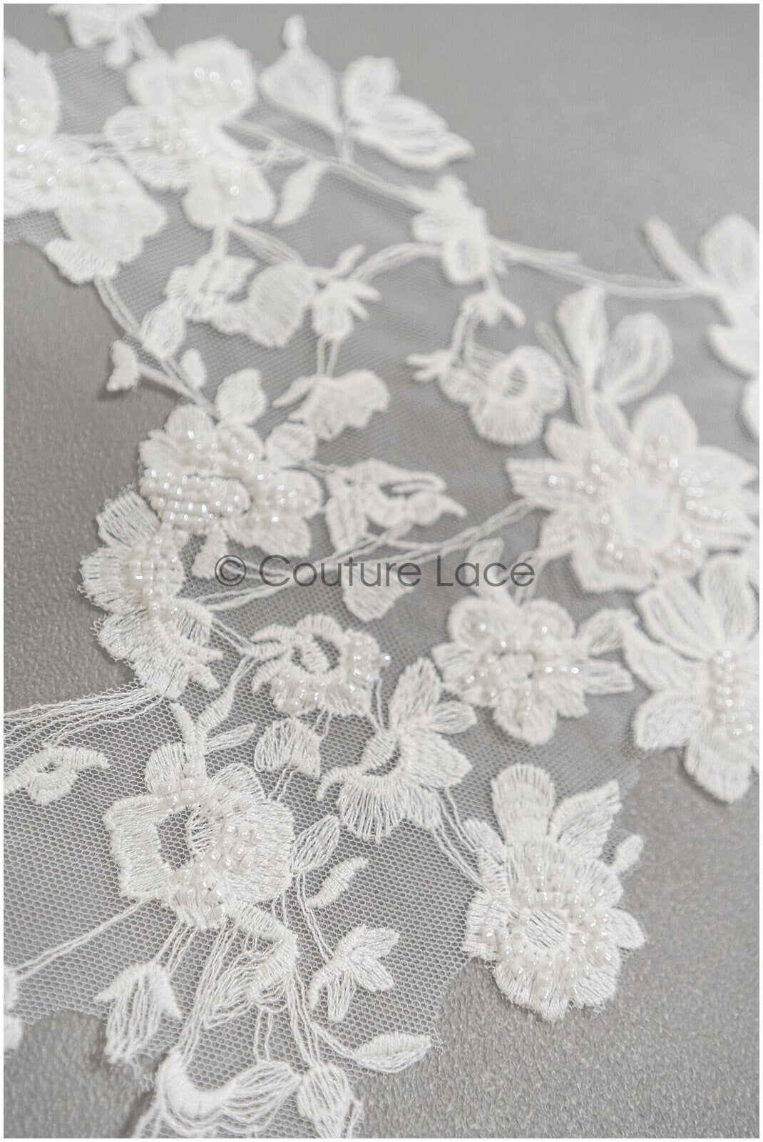 Perlen Spitzen Blumen Aufnäher, Blumen Applikation, SpitzenBlume Applikation, Hochzeitskleid Spitzen Applikation, Braut Blumen Aufnäher// A21-235