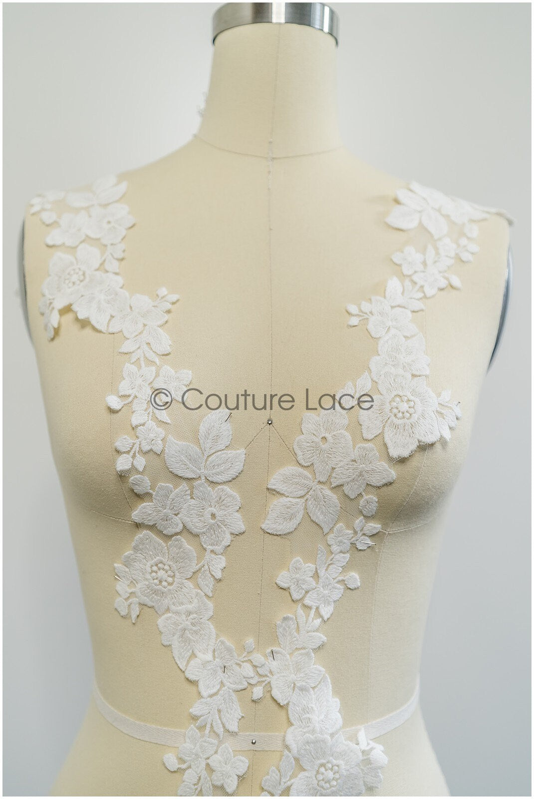 Flower lace trim off-white/ bridal lace trim/embroidered lace trim/ elegant bridal lace/ flower lace trim// T21-143