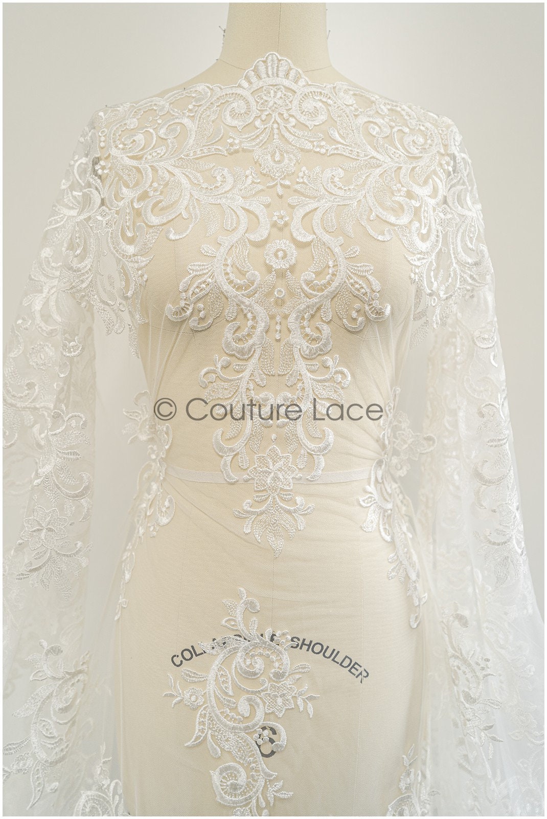 Schwerer bestickter Spitzenstoff/ Brautspitze Off-White/ verschnörkelte Spitze/ Hochzeitskleid Spitze/ Hochzeitsspitze// L21-169B